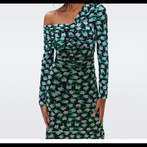 Dot blossom bright green off the shoulder dress - Picture 4 of 9